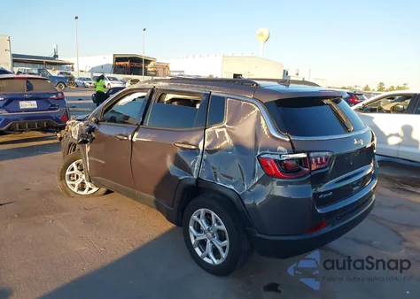 2024 Jeep Compass Latitude 4X4 из США, поврежденный, VIN 3C4NJDBN0RT132596